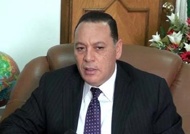 رئيس جامعة قناة السويس الدكتور ممدوح غراب